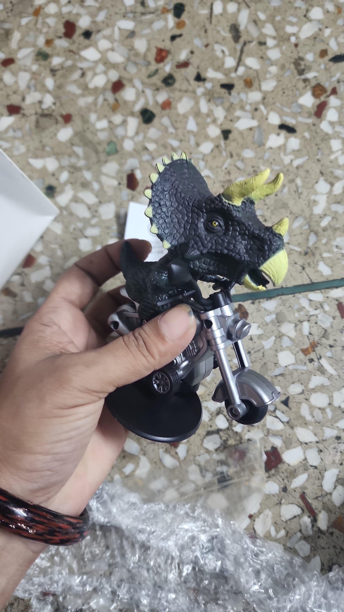 360 Rotating Dinosaur (Pack of 1)